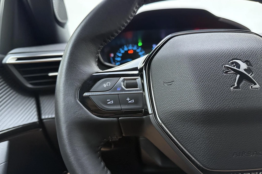 Peugeot e-2008 – foto 17