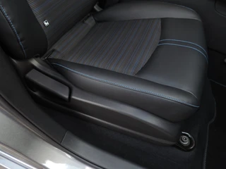 Nissan Leaf – thumbnail 15