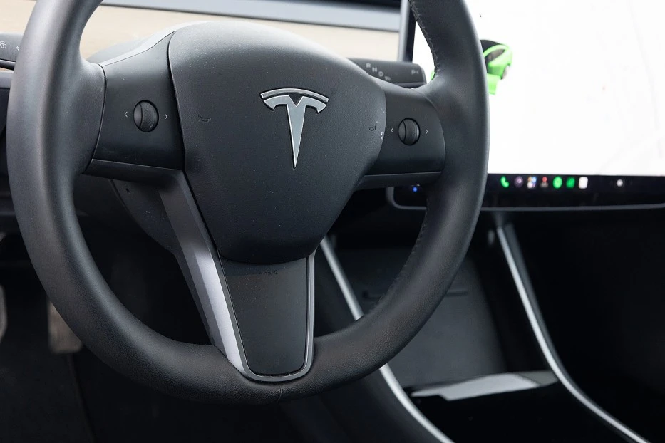 Tesla Model 3 – foto 15