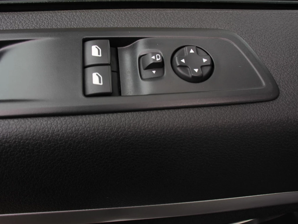 Opel Vivaro – foto 13