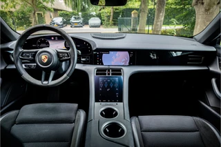 Porsche Taycan – thumbnail 12
