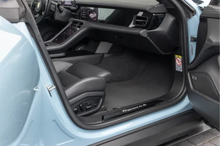 Porsche Taycan – thumbnail 17
