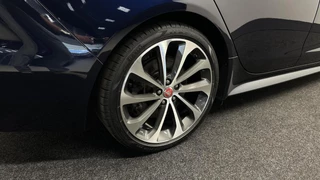 Jaguar XE – thumbnail 15