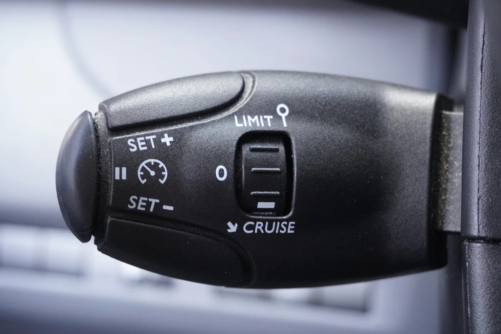 Opel Vivaro – foto 16