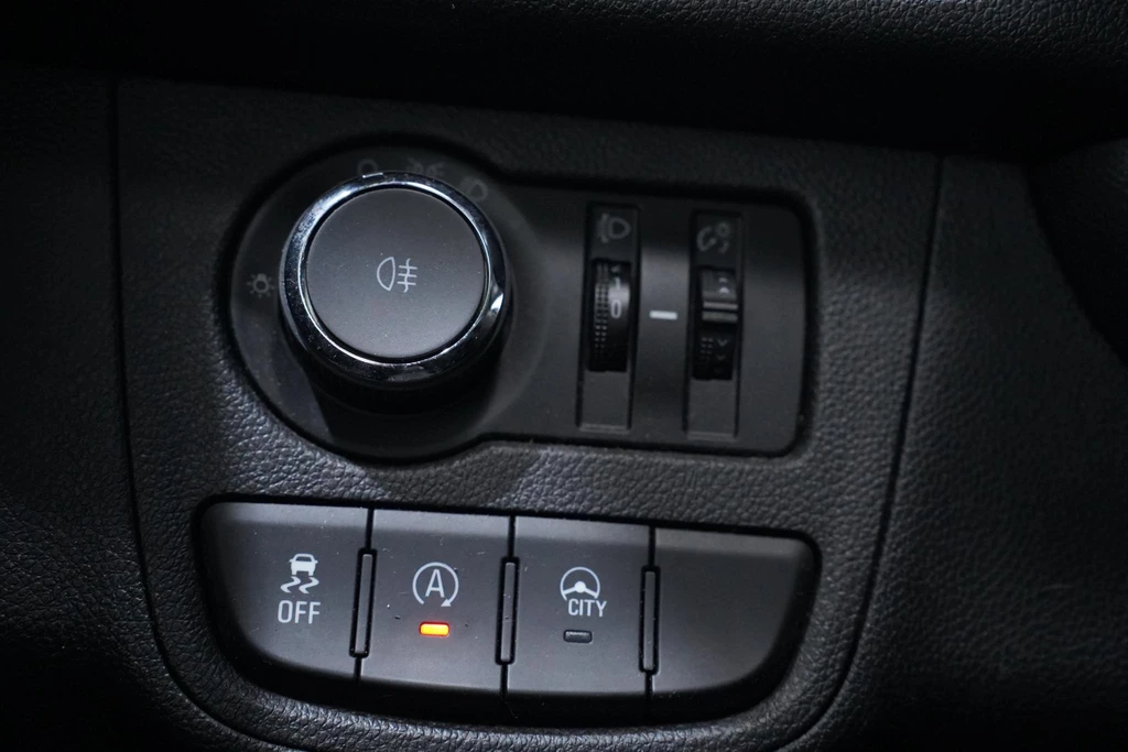 Opel KARL – foto 24
