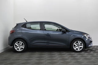 Renault Clio – thumbnail 4
