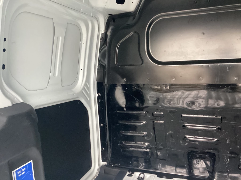 Ford Transit Courier – foto 39