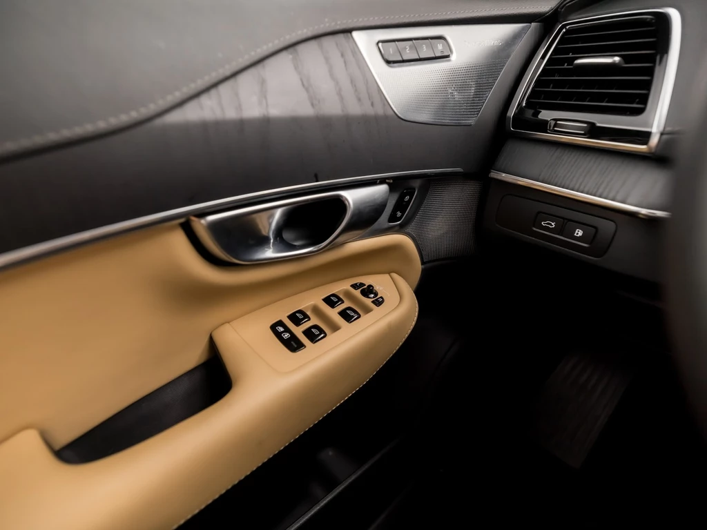 Volvo XC90 – foto 26