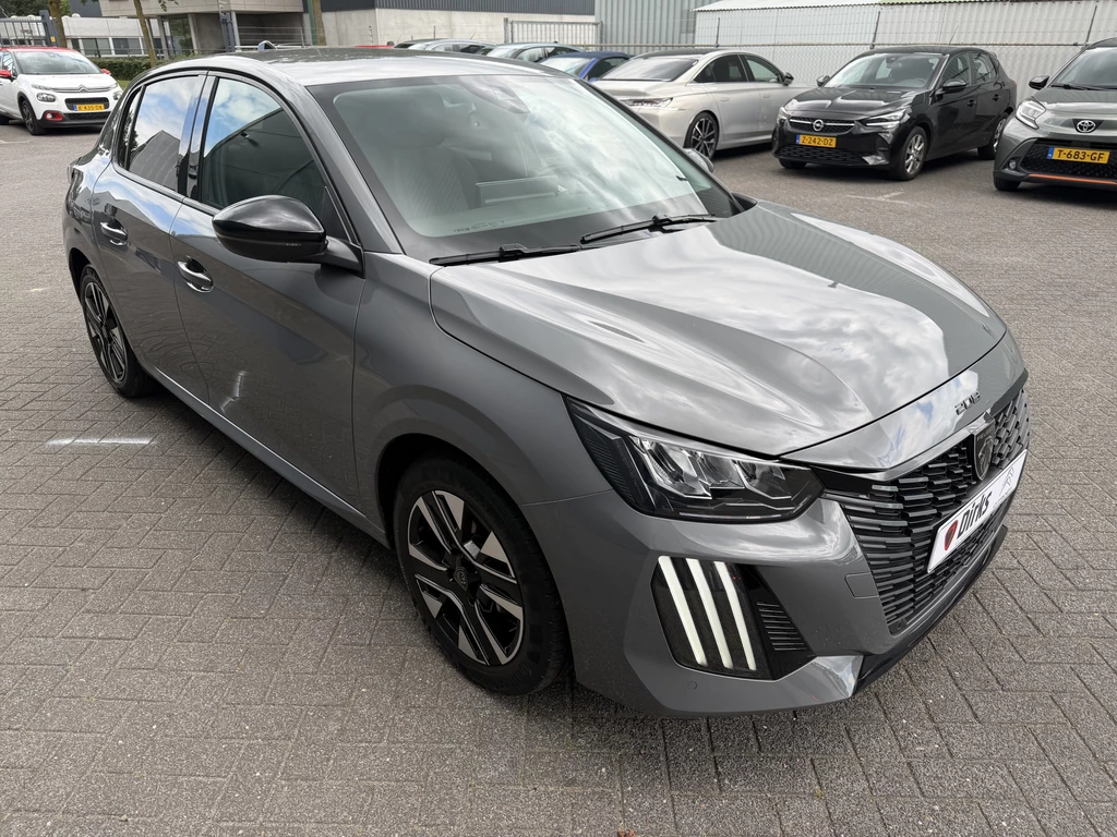 Peugeot 208 – foto 8