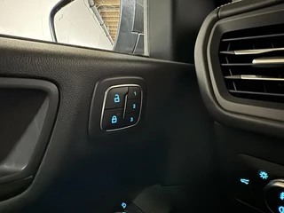 Ford Kuga – thumbnail 38