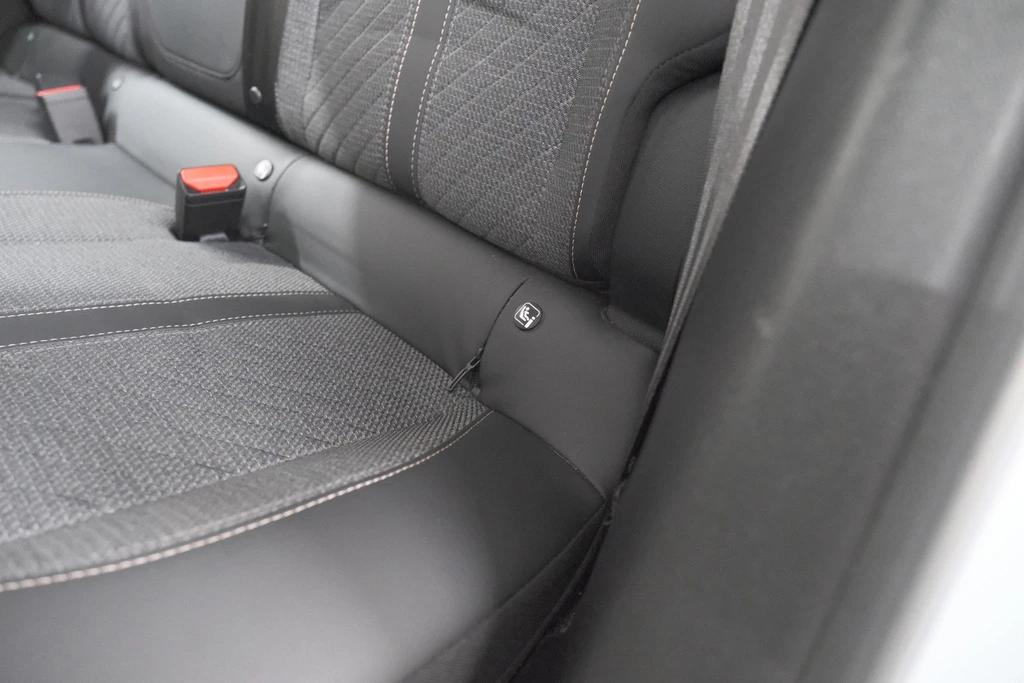 Peugeot e-2008 – foto 33