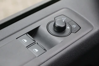Ford E-Transit Custom – thumbnail 21