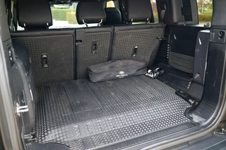 Land Rover Defender – thumbnail 61