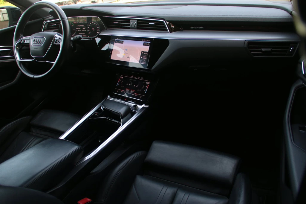 Audi e-tron – foto 11