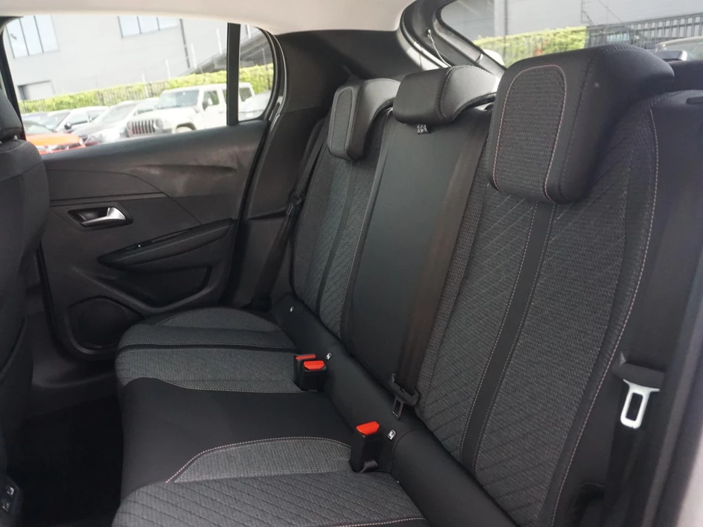 Peugeot 208 – foto 29