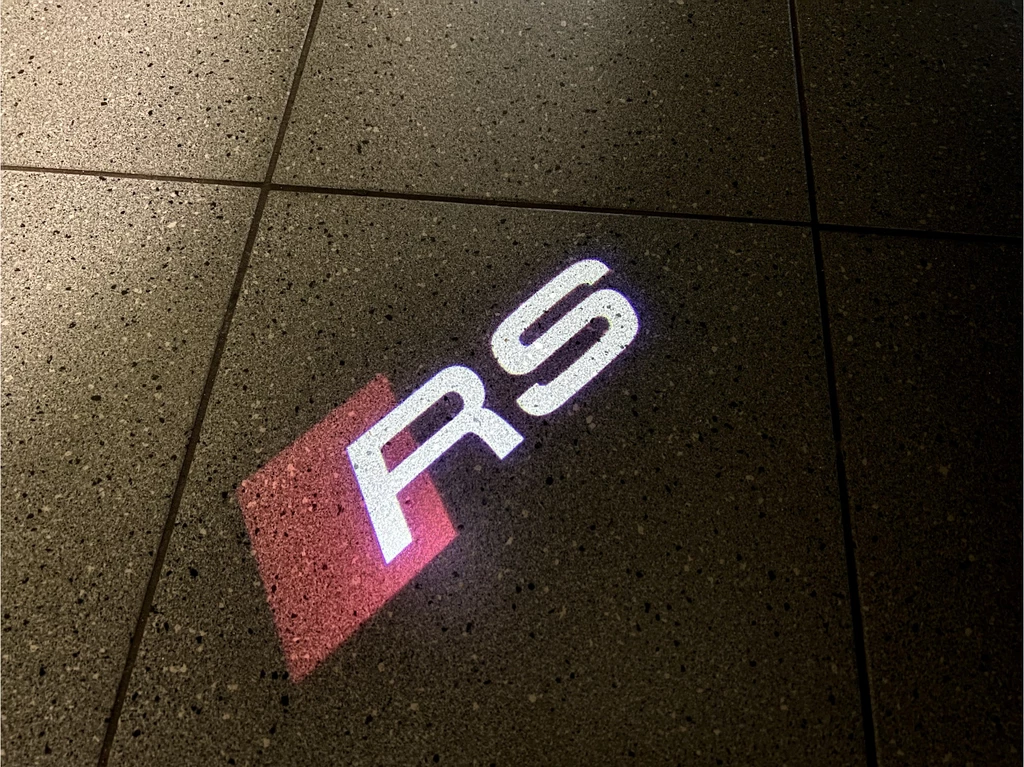 Audi RSQ8 – foto 35