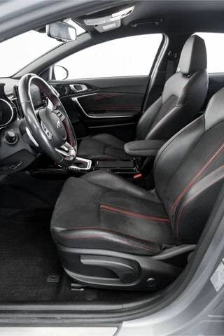 Kia ProCeed – thumbnail 12