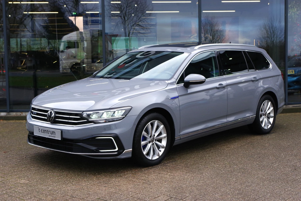 Volkswagen Passat – foto 2