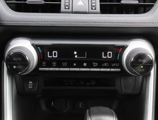 Toyota RAV4 – thumbnail 18