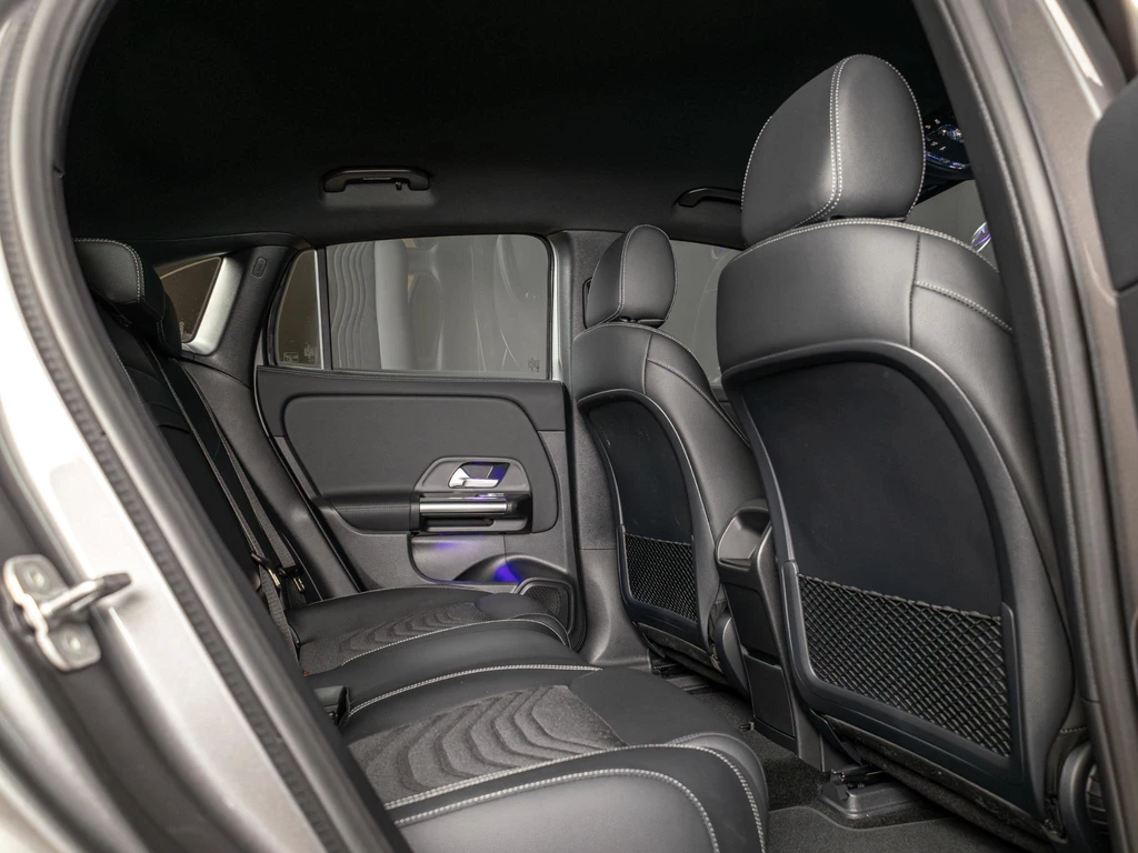 Mercedes-Benz EQA – foto 15