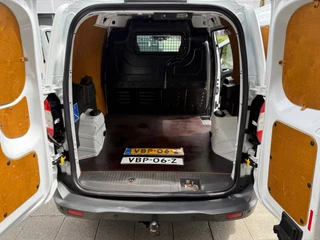 Ford Transit Courier – thumbnail 37