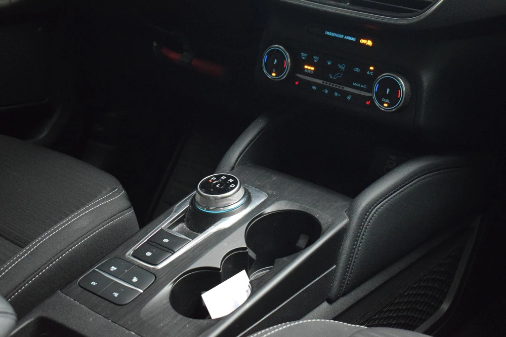 Ford Kuga – foto 18