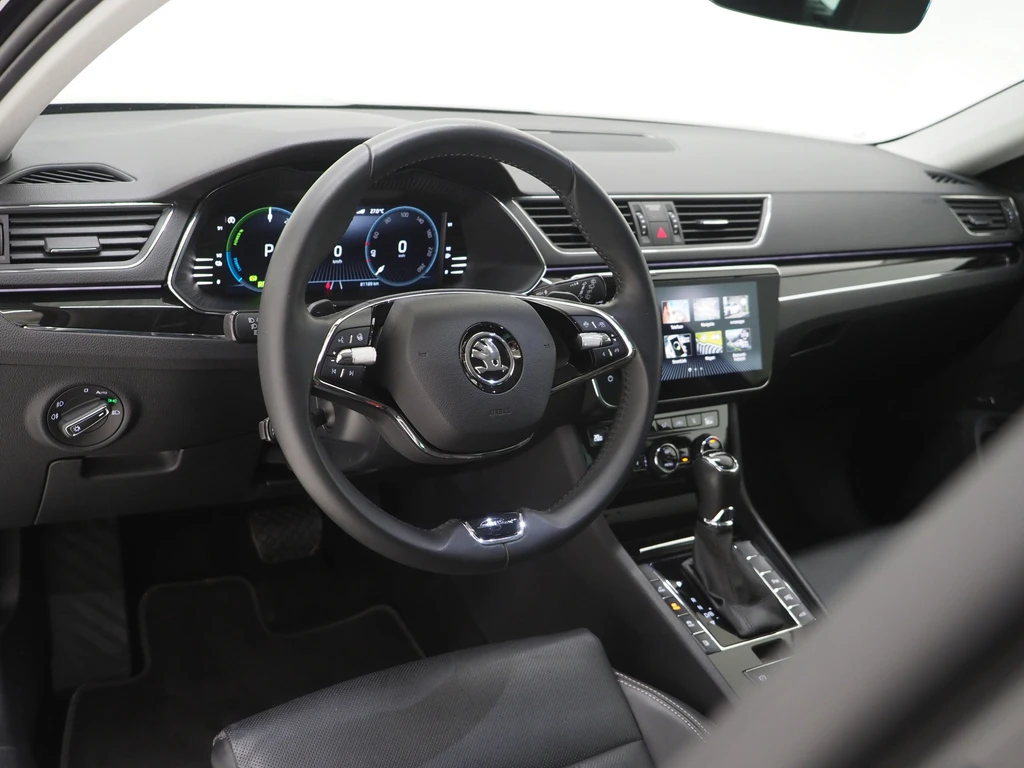 Škoda Superb – foto 18
