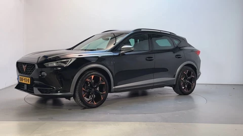Cupra Formentor 1.4 e-Hybrid 245pk VZ Copper Edition Camera Elektrische Stoel Stoelverwarming Navigatie