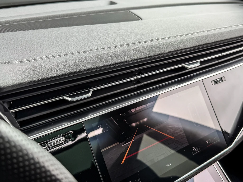 Audi Q8 – foto 80