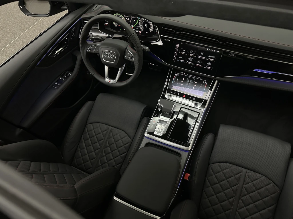 Audi Q8 – foto 30