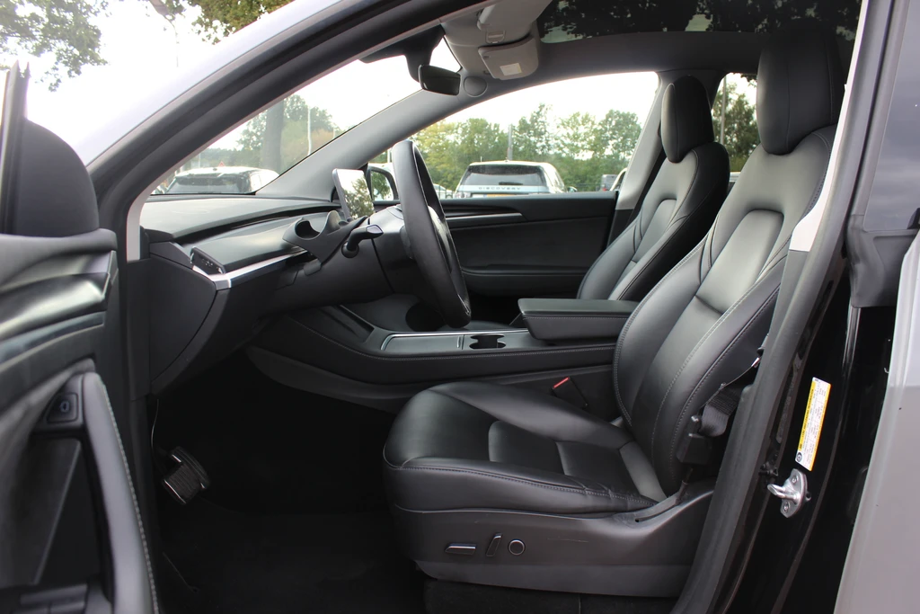Tesla Model Y – foto 13