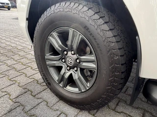 Toyota Hilux – thumbnail 25