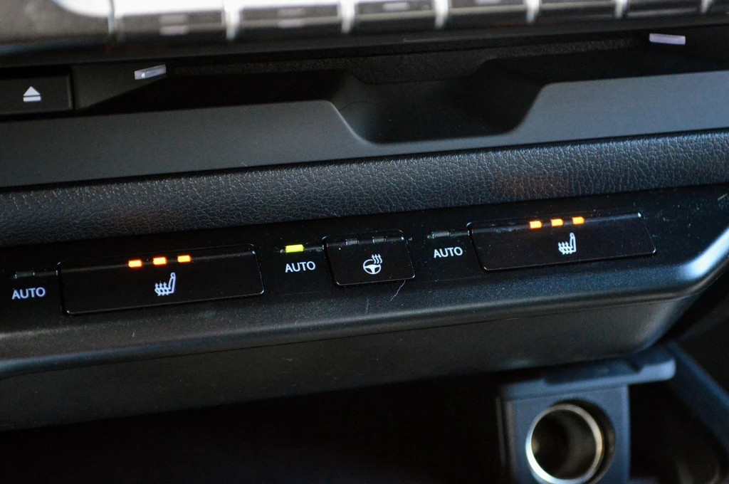 Lexus UX – foto 25