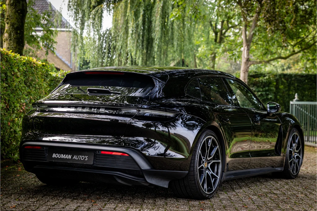 Porsche Taycan – foto 8