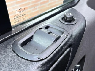 Ford Transit Custom – thumbnail 23