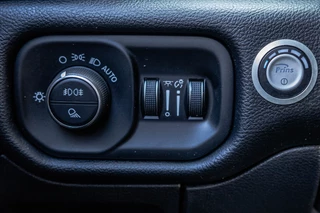 Dodge Ram 1500 – thumbnail 32