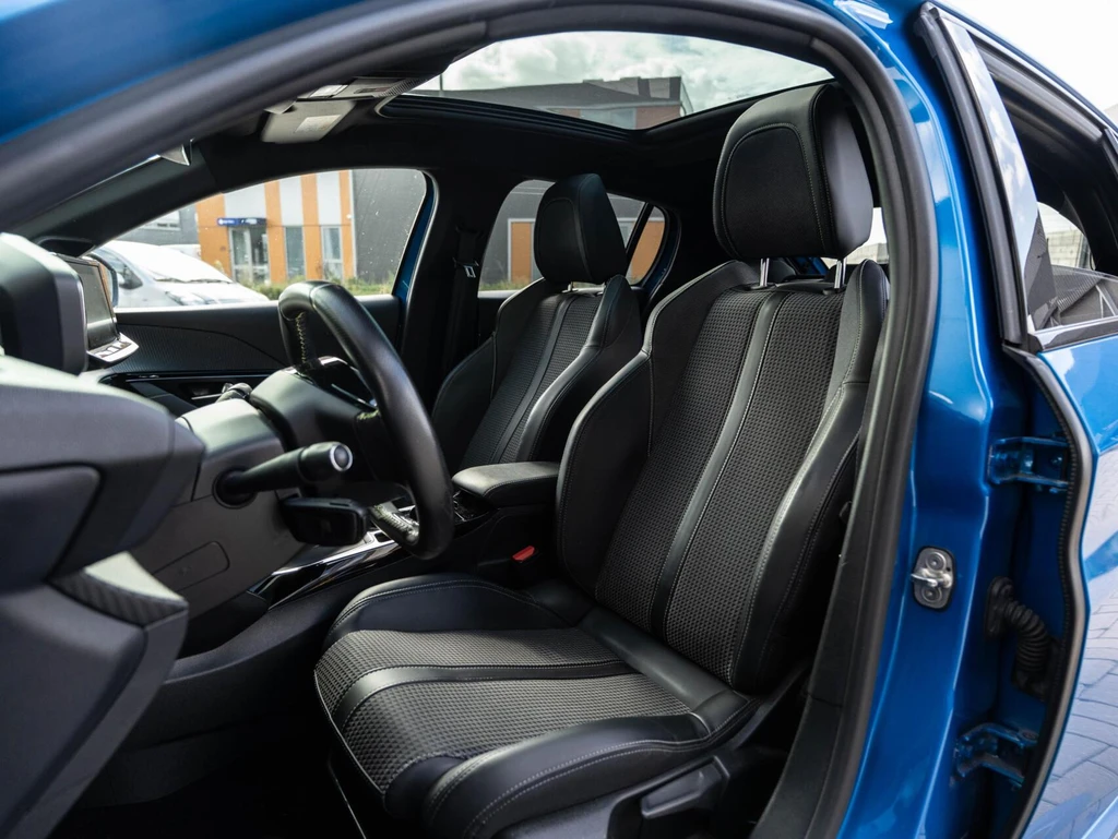 Peugeot 208 – foto 15