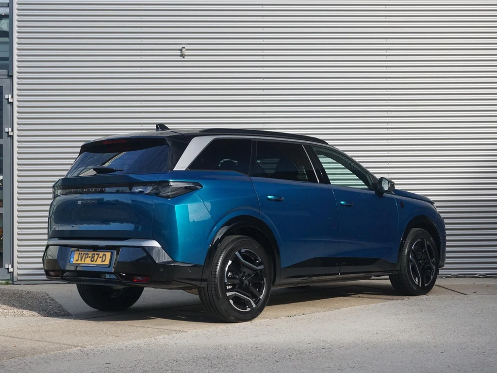 Peugeot e-5008 – foto 4