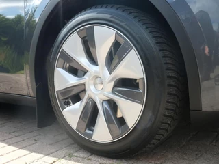 Tesla Model Y – thumbnail 6