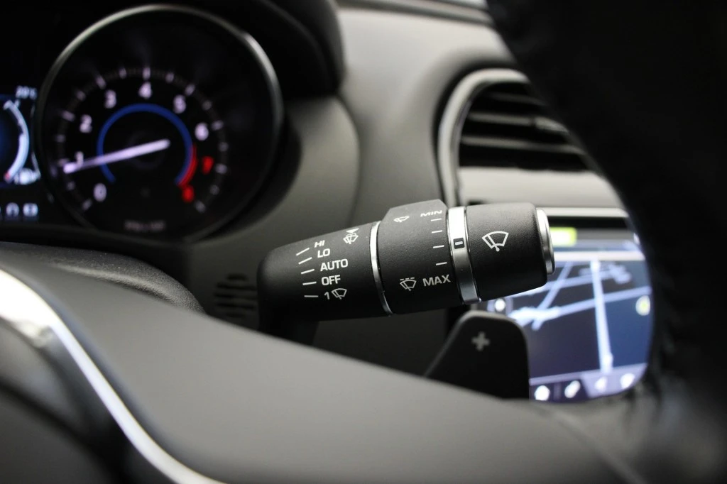 Jaguar XE – foto 25