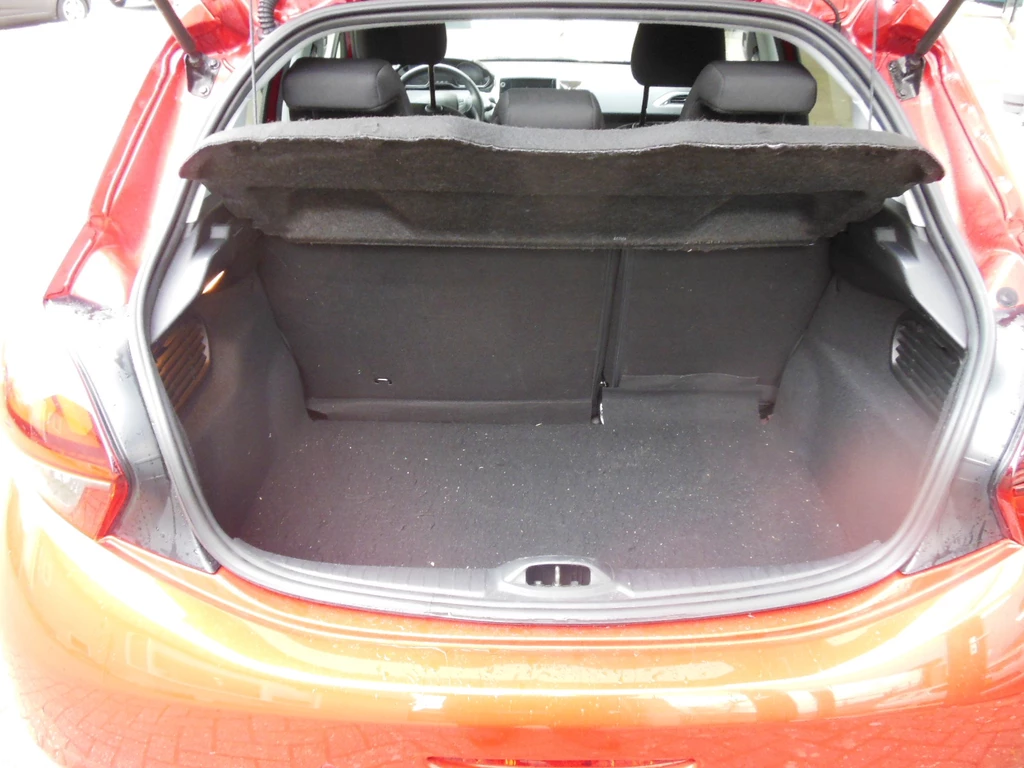 Peugeot 208 – foto 5