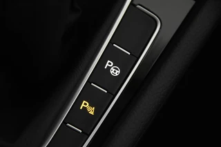 Volkswagen Golf – thumbnail 24