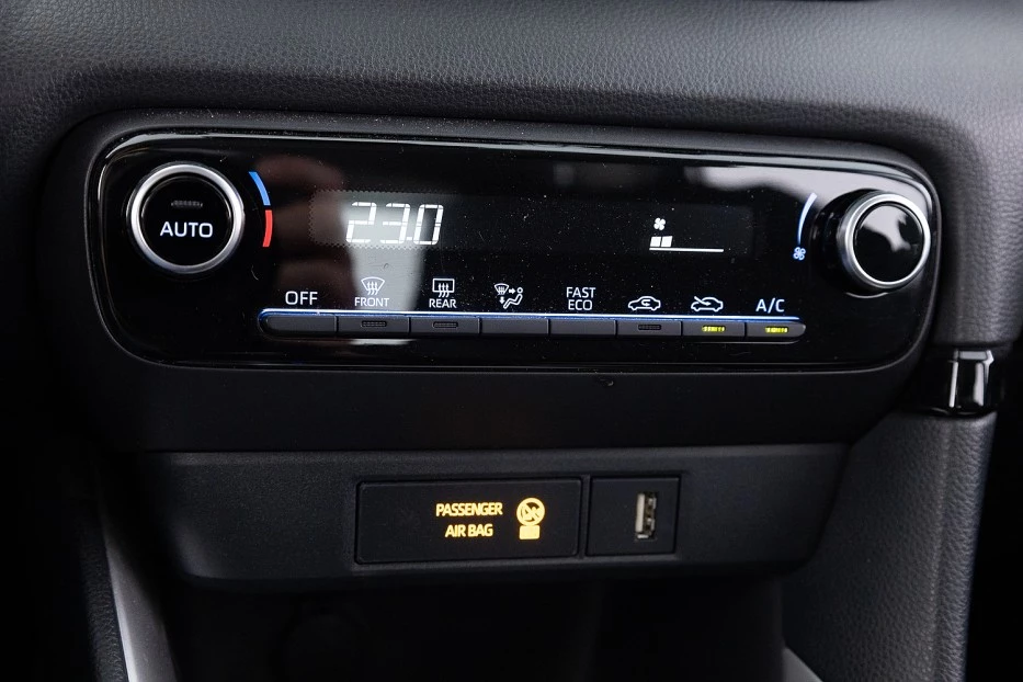 Toyota Yaris – foto 18