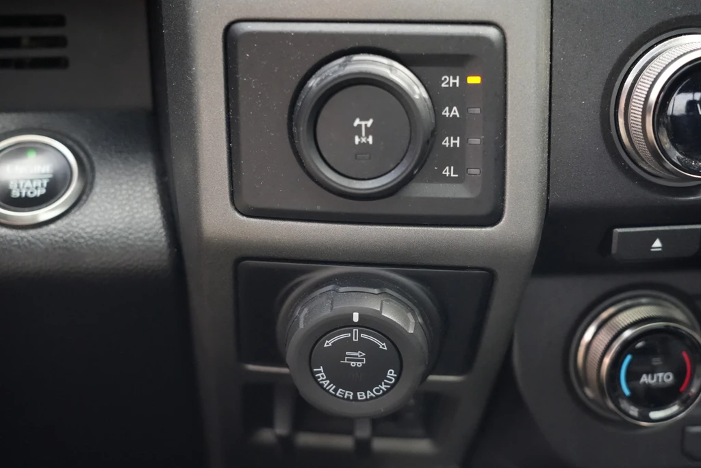Ford F-150 – foto 17