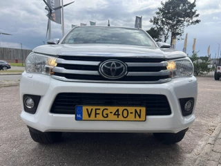 Toyota Hilux – thumbnail 14