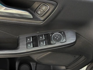 Ford Kuga – thumbnail 30