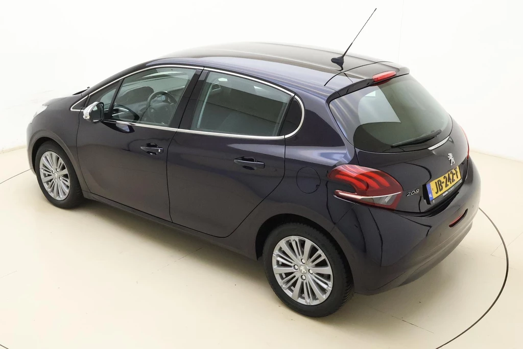 Peugeot 208 – foto 3