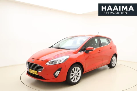 Ford Fiesta 1.0 EcoBoost Titanium | Trekhaak | Navigatie | Camera | Parkeersensoren voor en achter | Climate control | Lichtmetalen velgen