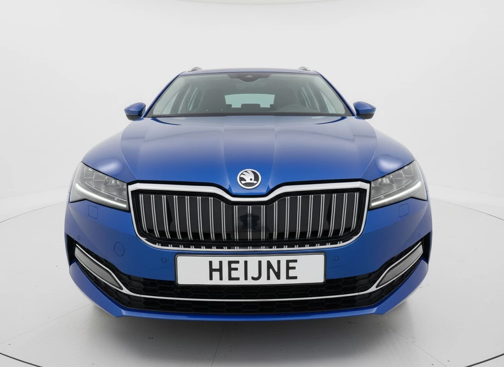 Škoda Superb – foto 8