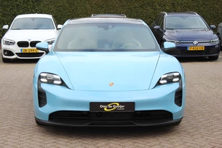 Porsche Taycan – thumbnail 8